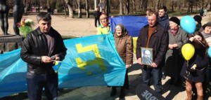 Тарас Шевченко не вдохновляет большинство крымчан. Вчерашний митинг в Симферополе привлек мало участников. 
