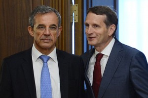 Французского депутата Тьерри Мариани сняли с поста вице-председателя Европейской народной партии за поездку в Крым