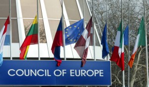 epa00152331 Flags of member states of the Council of Europe fly at half mast in front of the building of the Council in Strasbourg, March 12, 2004, following yesterday's bombings  in the Spain city of Madrid. The explosions killed at least 198 people and injured 1400 others.  EPA/CHRISTIAN HARTMANN