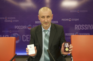 Валерий Подъячий награжден медалью за вклад в освобождение Крыма. Однако, украинскую судимость за эту борьбу с него в РФ все еще не сняли